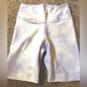 nike biker shorts